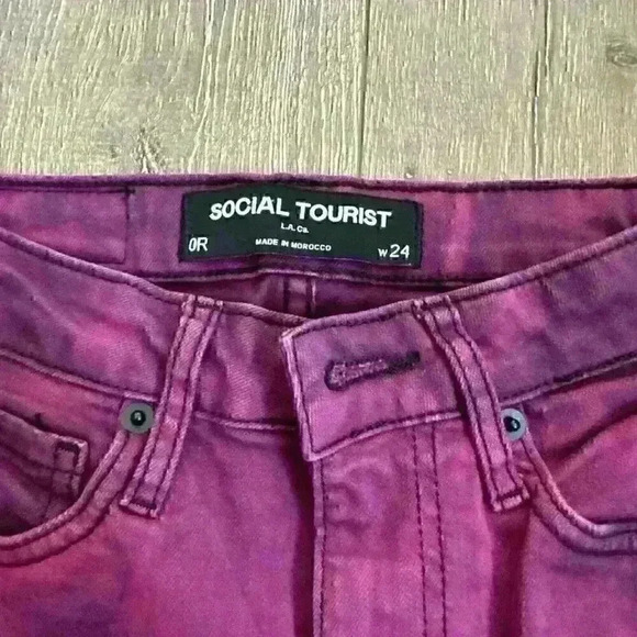 Hollister/ Social Tourist Women’s Pink And Black Tie Dye Jeans Size 5 - Picture 5 of 7